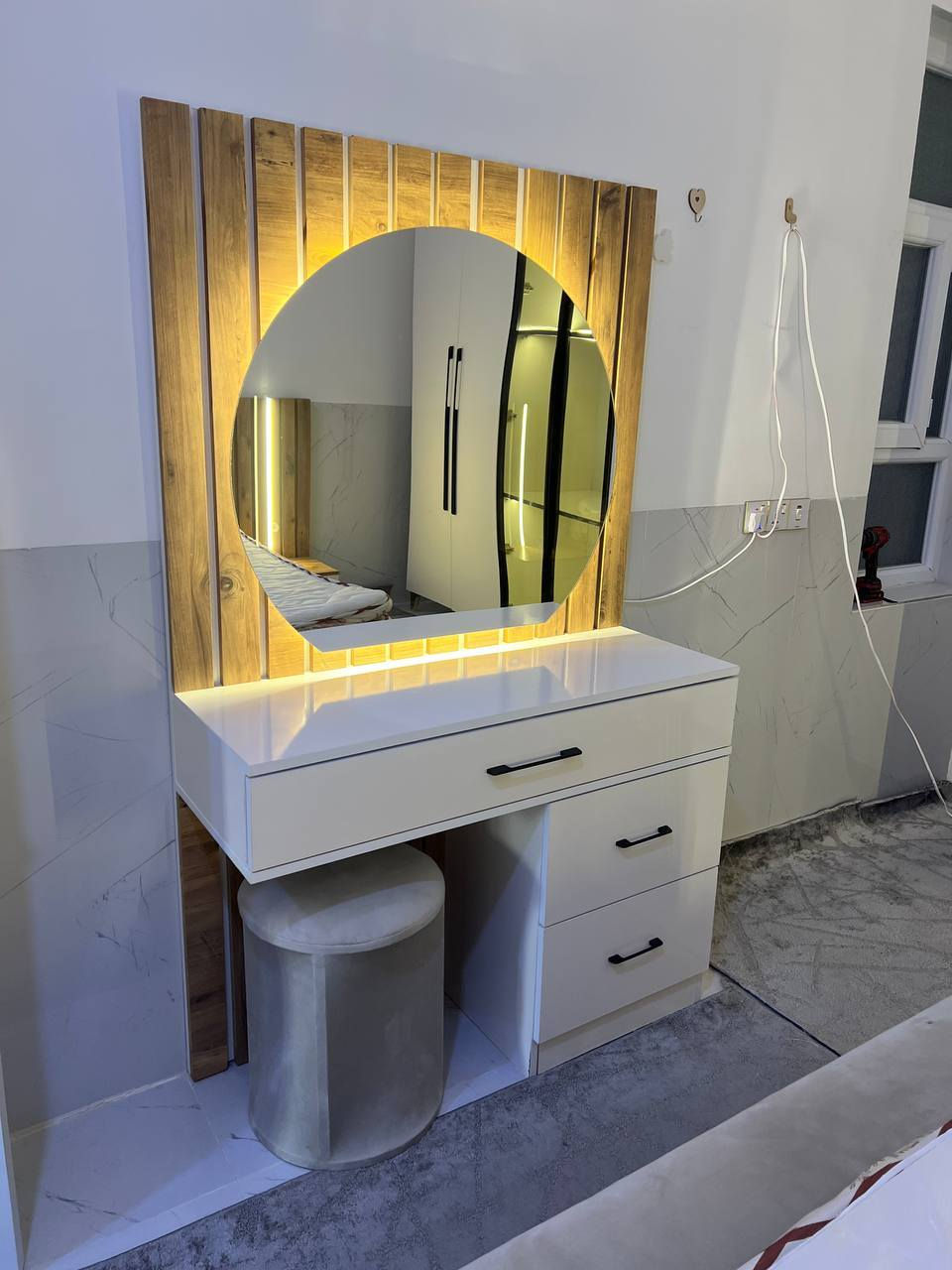 تاخم نوسـتن 7 پـارچـە ماشالله ي ده وێ 
ماڵ دۆستە حسێبکە لۆکە سێ مانگ بە کار هاتوە
دۆشە کێ دوو قاتي طوبي زۆر باشی له گە ڵه    
پــێشـانگـاي ســه یــوان پـاڵانـي 
◀️***********
📲*********** viber
