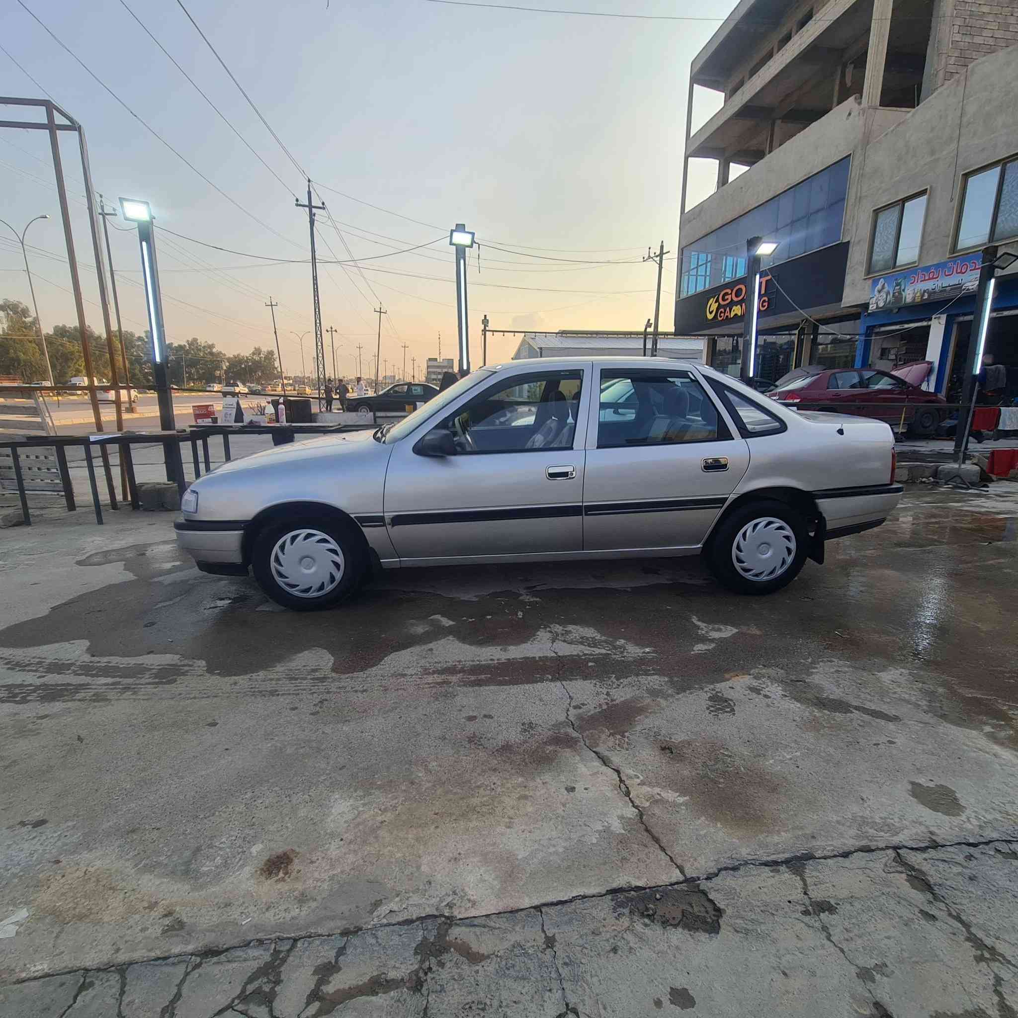 اوبل فكترا حجم ١٦ قايش عريض بور قفل مركزي موديل ٩٢ شرط التحويل مرشوشه جماليه وعند صوره قبل الصبغ السعر ٤٥ ***********
