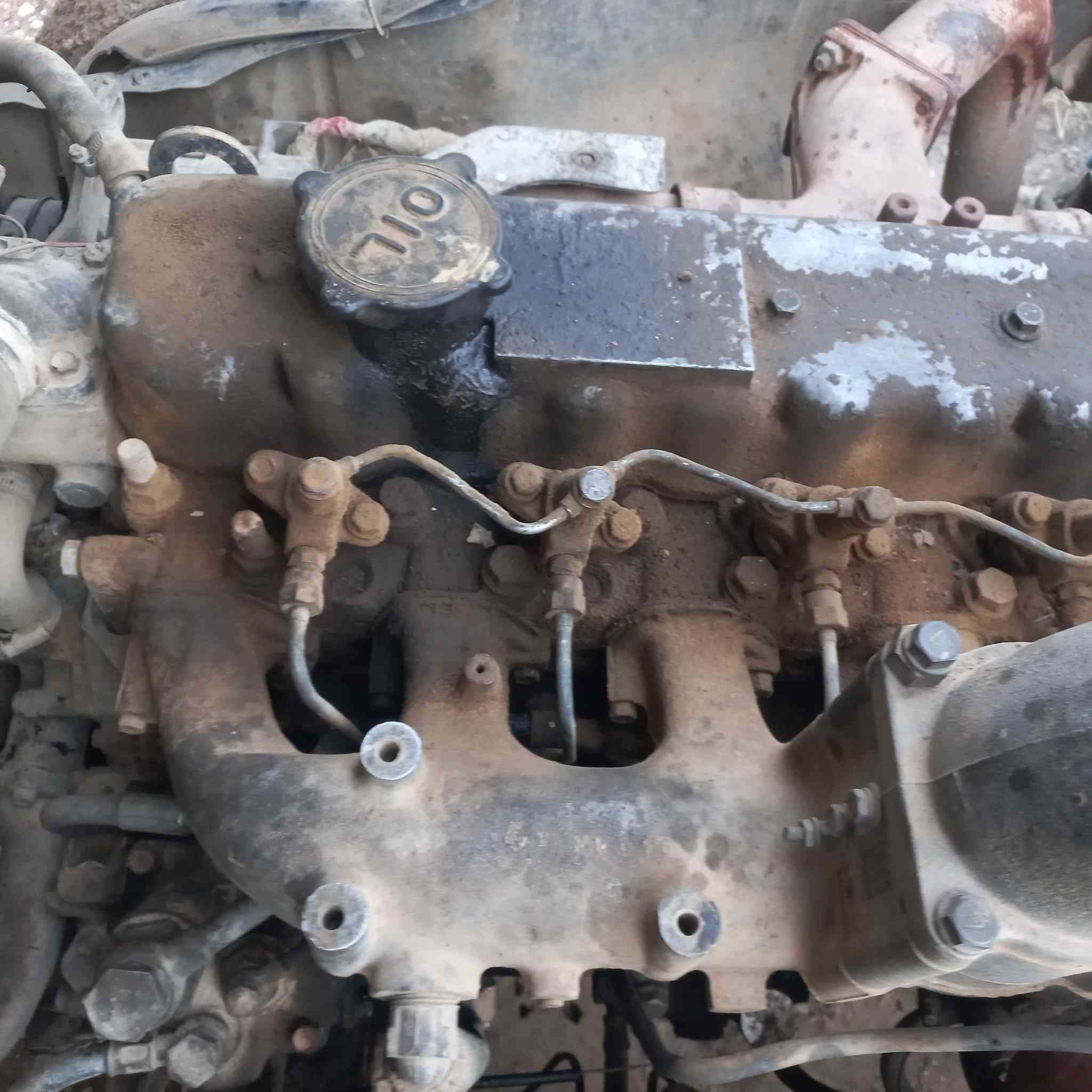 محرك نيسان بي تبخير للبيع
السعر ٢٠ وبي مجال 
***********
