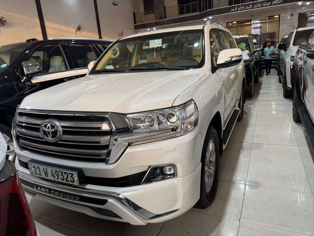 لاندكروز موديل 2017 بريم ماشيه 115 الف مكفوله كفاله عامه السعر المطلوب 480 ورقه  وبيهه مجال ***********
