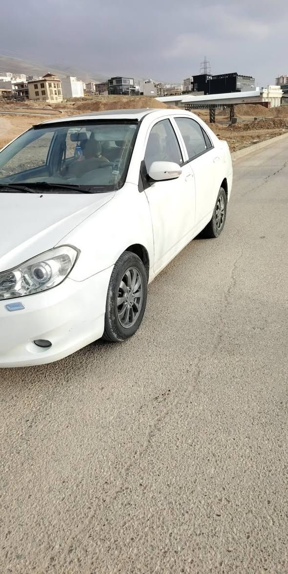 بەناوی خوای گەورە
Byd j3 2014
بیوایدی j3 2014
سعری خوای هەمو بازار
چوار جام کارەبا
سڵایت
Abs
بەسمەیە
گێر عادیو ئۆتۆماتیک
لایت عەدەسەو زینۆن
کوشن جڵد
شاشەو کامێرەو حاسەیە
هەر 5 ویلی کەپە
مەکینەی بیلادی کراوەتە سەر لۆکە
پاتری لۆکە
سەنەوی مانگی 3/2029 بەسەر ئەچێت
سەیارەی دەس خۆمە هی مەعرەز نیە
بەس بۆنیت بۆیاخە لەگەڵ شانەکان بۆنیتی بەرز بۆتەوە
***********
***********
هەردو رەقەم وەتس ئەپو ڤایبەری لەسەرە السليمانية, العراق
