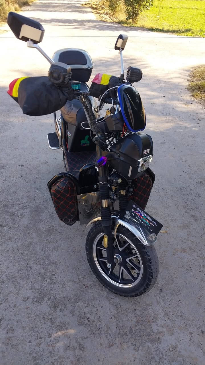 للبيع موطور شحن جبلي موديل 2024.. بطاريات يقرن 10.5.. 6 بطاريات 32 انبير..موطور جاهز من كلشي العنوان الفلوجه الصقلاويه ..السعر 620.وبي مجال حك الجيه رقم التواصل واتساب *********** .. اخوان بس الشراي يتصل بدون زحمه..
