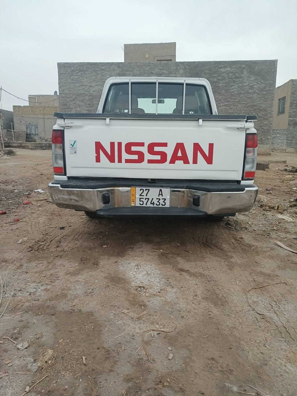 السلام عليكم للبيع نيسان 2015 بيهه صبغ حزام 130وبيه مجال ***********
