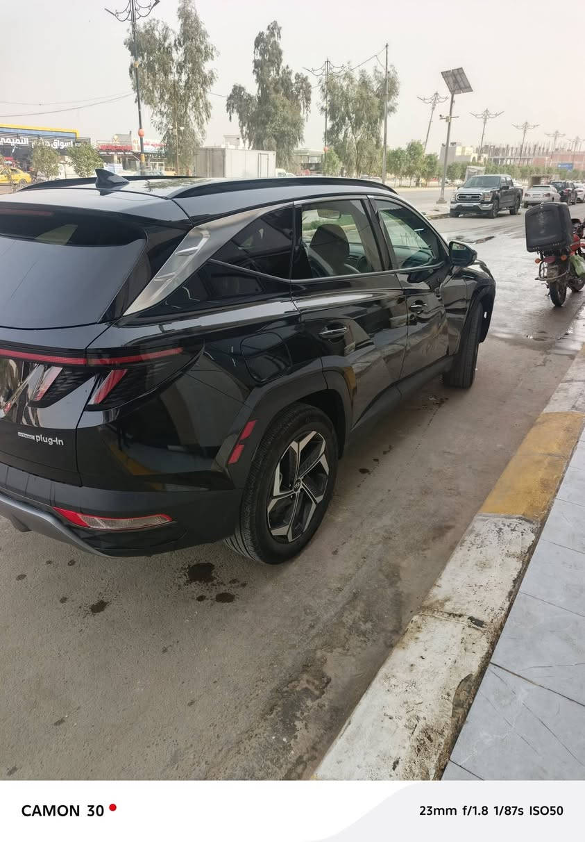 *إلسلام عليكم مكان السيارة ديالى بعقوبة 🍊
سيارة هيونداي توسان 2024 بلكن فول مواصفات أعلى مواصفات بالتوسان تقديم وتأخير بالبصمة
رقم بغداد باسمي تحويل مباشر
- فئة: بلكن هايبرد وشحن منزلي فول  أعلى مواصفات
- لون: أسود
- كيلومترات: 40.000كم
- دفع: رباعي
*السعر: 185
*للتواصل:* [***********
*الموقع:* [ديالى بعقوبة]
السيارة بدون صبع فقط طخة بسيطة بالباب الأمامي كلين
