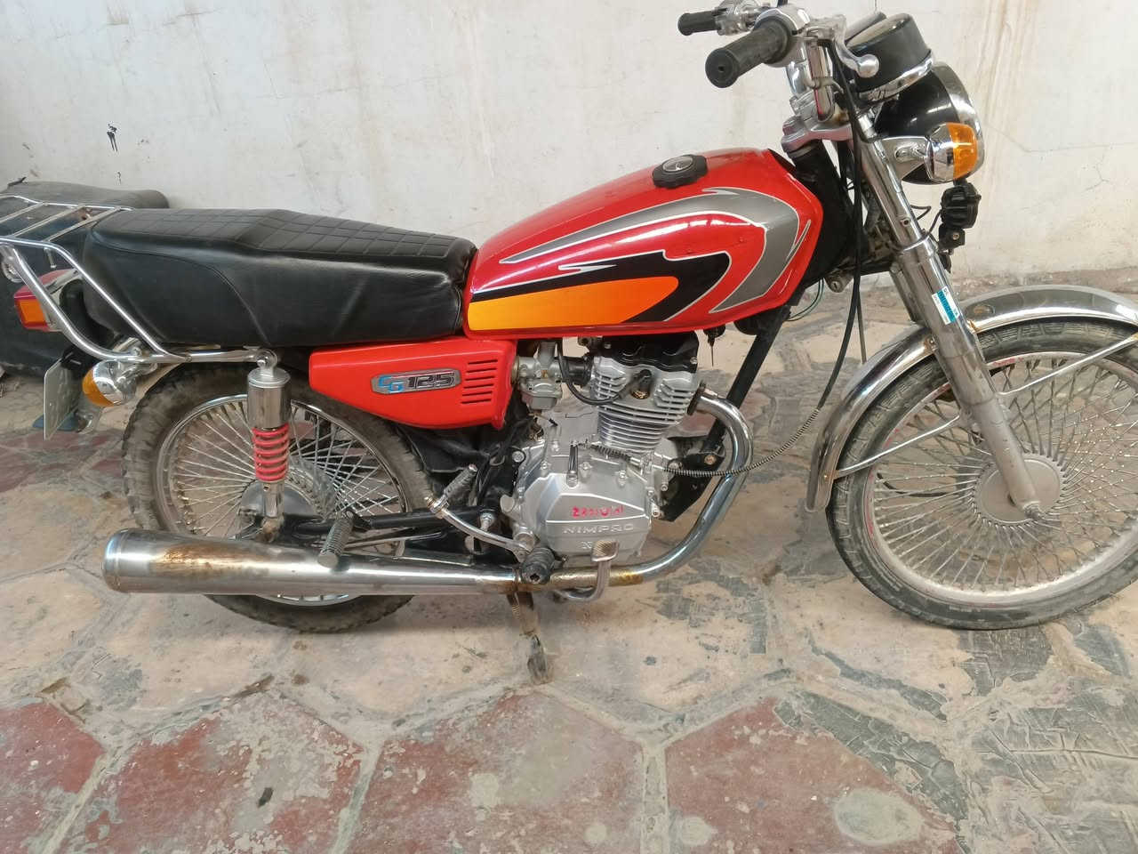 سلام عليكم 
دراجة نامة برو غطاس شاصي 2020 محرك 2025
سنوية وارقام جاهزة كهربائيات شغالة ناقصها جوزة فقط
للاستفسار ***********
