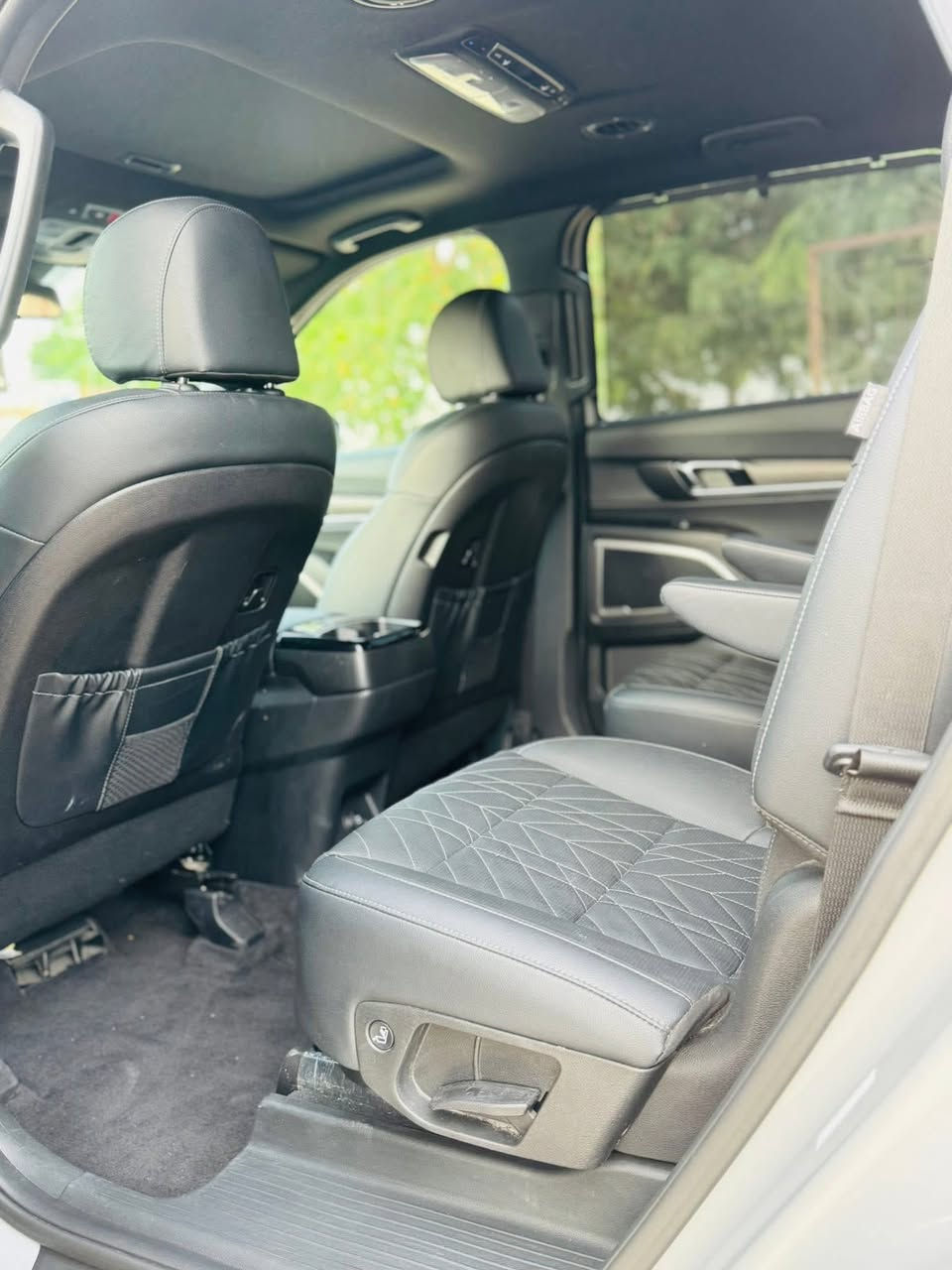 تحيه طيبه 🌹🌹
كيا تولورايد 2023
Ex x lin 
رقم بغداد بدون يرباك
      ...فول مواصفات ...
فتحة سقف
رادارات محيطه 
كاميرا خلفيه
بردات خلفيه 
تدفئه وتبريد بلكشنات 
تدفئه بلستيرن 
تشغيل عن بعد 
سايد بريك بصمه اوتو 
حادثهه موضح تبديل جاملغ +باب +بارد باب خلفي BDR
بجم بلادي 
السعر 285 ورقه
العنوان 
بابل 
مسيب ***********
