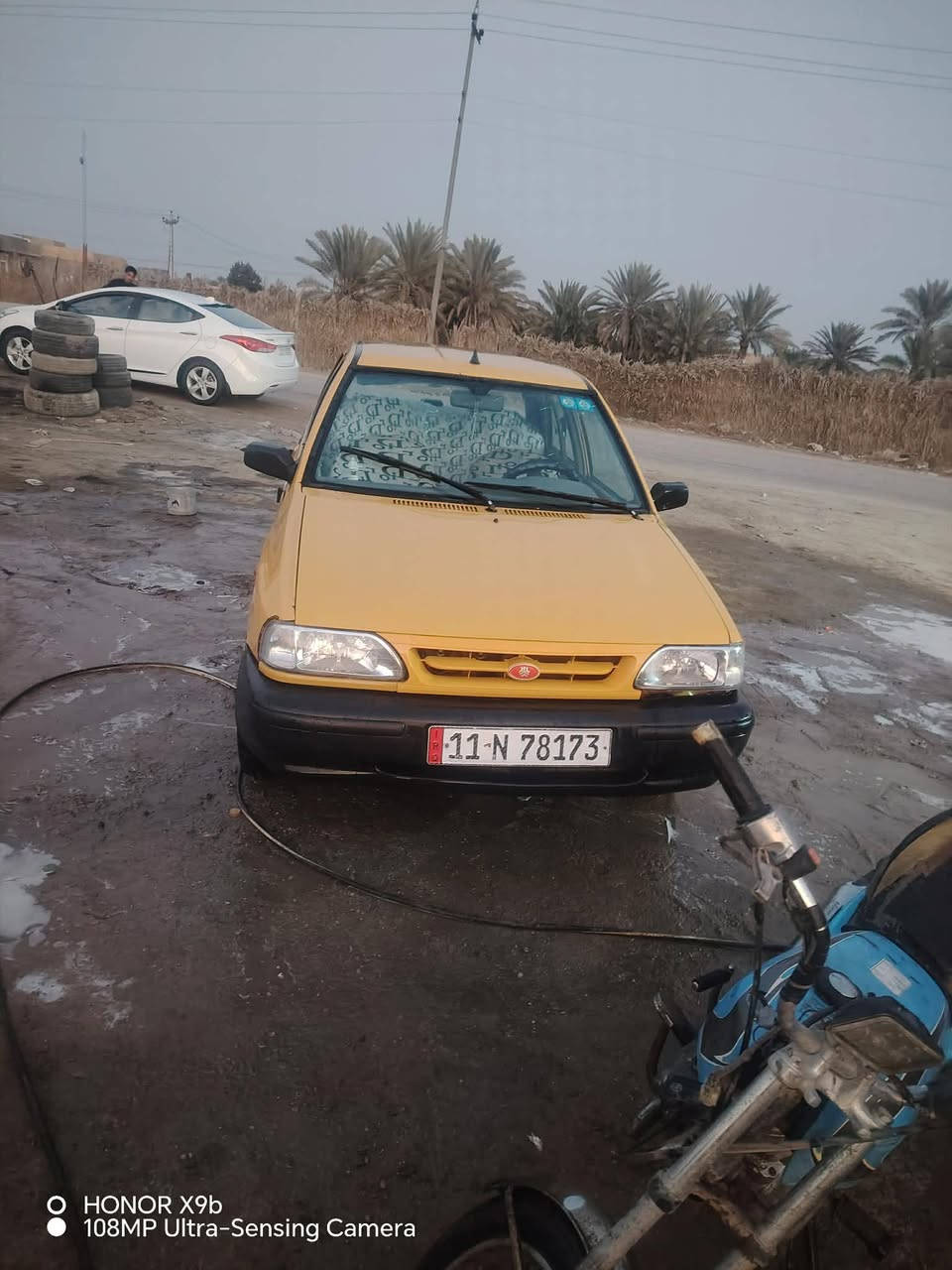 سايبة موديل2012 رقم انكليزي بغداد مصفرة كامل السيارة نظيفة وتخم تاير جديد ومن حدادية مكان السيارة بالحلة رقم الهاتف ***********
