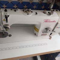 مكينة خياطة • باسستر • صامتة