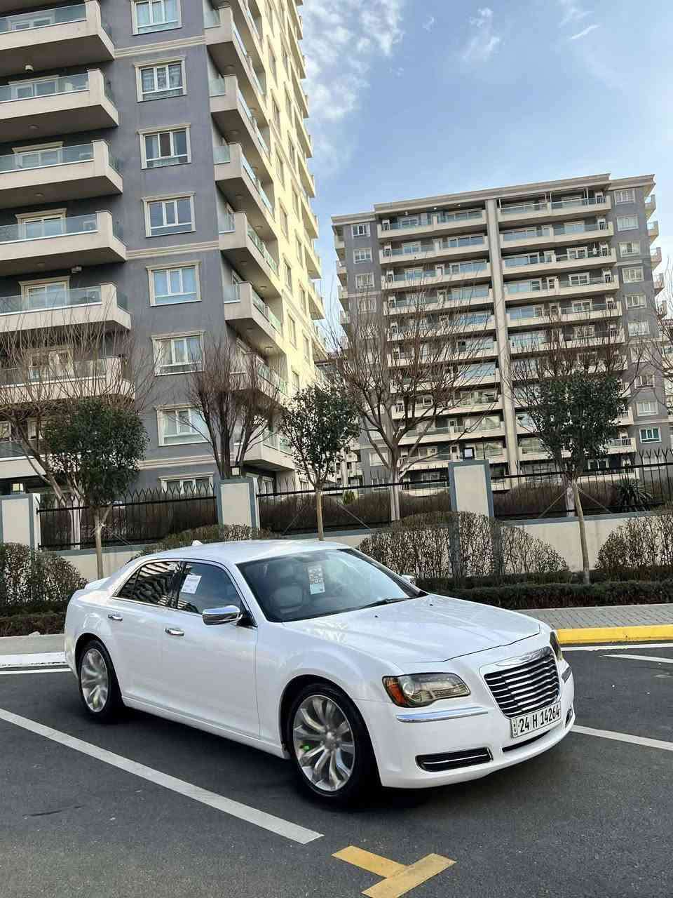 Chrysler c300 2013
کرایسلر ٢٠١٣
مواسەفات c300
بەصمە
کوشن جلد
کوشن کارەبا
کوشن هیتەر
شاشە گەورە
گێڕ ماوس
شەخال
کامێرا
١٢٠ هەزار ڕۆیشتوە
تەحویلو خەرامە بەشەرت
سەیارەکە بێ بۆیاخو بێ شوختو بێ پارچە گۆڕانە
گێڕو مەکینەی بەشەرت نەکراوەتەوە
سەیارەیەکە زۆر جوان ماوەتەو
هەموو گیانی بەشەرت
شوین سلیمانی
*********** whats app
