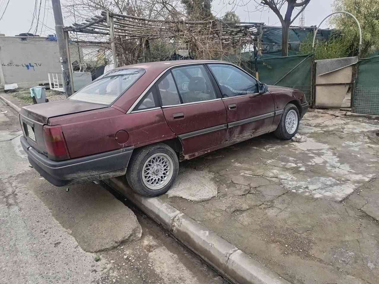 اوبل اوميكا موديل1990 رقم انبار شرط تحويل العنوان اربيل ***********
