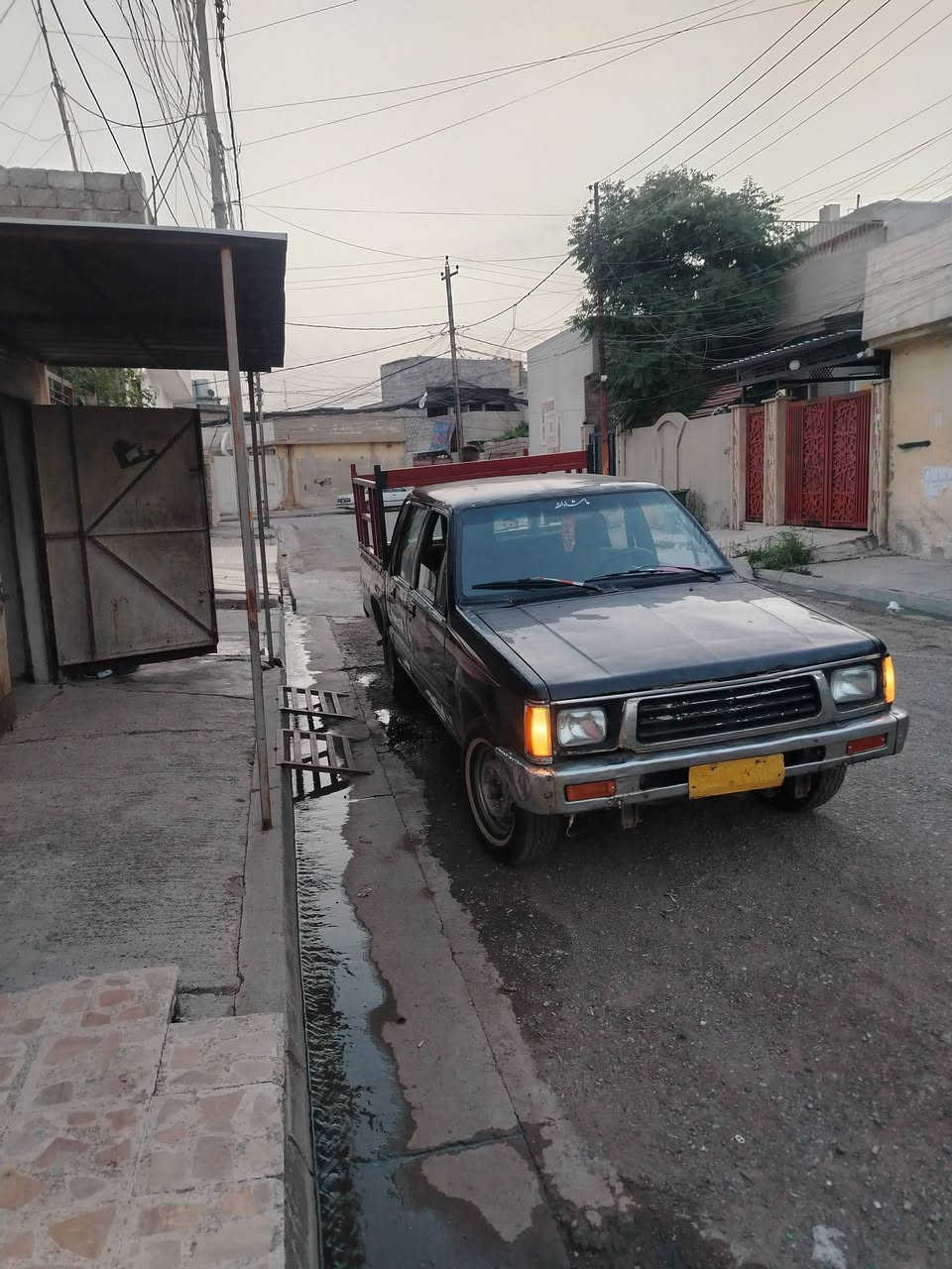 سلام عليكم بيكم مستبوشي موديل ١٩٩٢ رقمها كامل انكليزي نينوى عنواني موصل اتصل عل رقم *********** سياره جاهزه مال شغل
