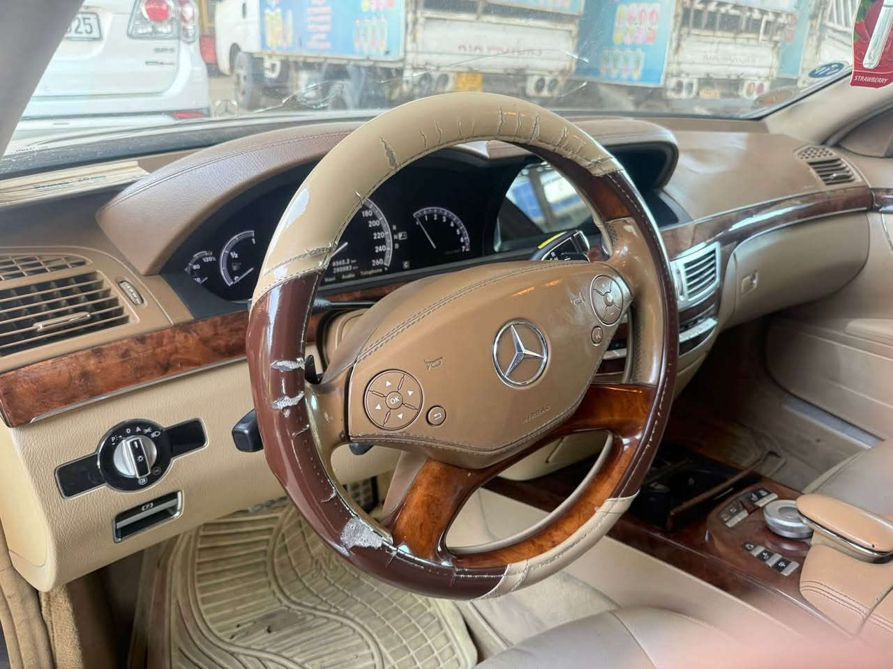 مارسدس 2010 AMG رقم شمالي داخل عسلي صاج جوزي خشبي بيهة صبغ جاملغ خلفي وخشم الجاملغ الامامي جهت الراكب 

مواصفات : 
كاميرة خلفية ، تدفة تبريد مقاعد
بنورامة، مثبت سرعة ، التحكم تلقائي بدرجات الحرارة ، مصابيح اصلي شركة ، لوحة قيادة رقمية ، شاشة تدعم الاندرويد وء ابل كار بلي ، 
انارة محيطية ، حساسات امامي خلفي ، GPS,  مقاعد تدليك ، بردات ، نضام جكات هايدروليكي

للاستفسار هذا رقمي بيه واتساب ***********
( رجائاً لحد يدر خاص ما راح اجاوب خاص بدون احراجات )
