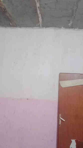 #مكتب #الشكري #للعقار 
بعد #شنسويلكم دلال ودللناكم 
عرض جديد وبلاش وب 10 #مليون فقط 
دار سكن زراعي  #للبيع 105 متر متواضع سعر 10 ب شارع #المعمل شارع #الكيات  
بي غرفه وصاله ومطبخ وستقبال وحمامات مكشوفه وطارمه جبيره 
وجيران ورده ذهب 
تجعيب طابوك الاساس 
كاعيه صب 
السكف عكاده
مشمول بلتطويب 
العنوان شارع المعمل خلف جامع الخزاعل
للاستفسار اتصل ع الرقم 
***********
