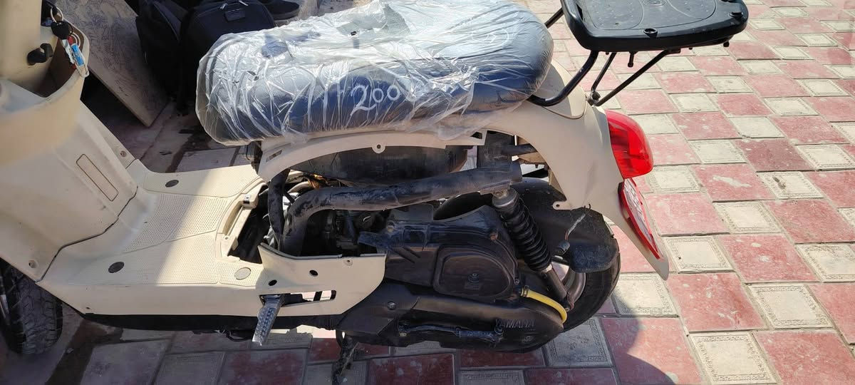 السلام عليكم من رخصت مدير الگروب
داخل اكريمي جديد ونظيف بدون ختم وبي كسر اموضح بلصوره سعره 35 الف 
مكاني كربلاء حي الحر قرب مجمع ليمونه 
***********
