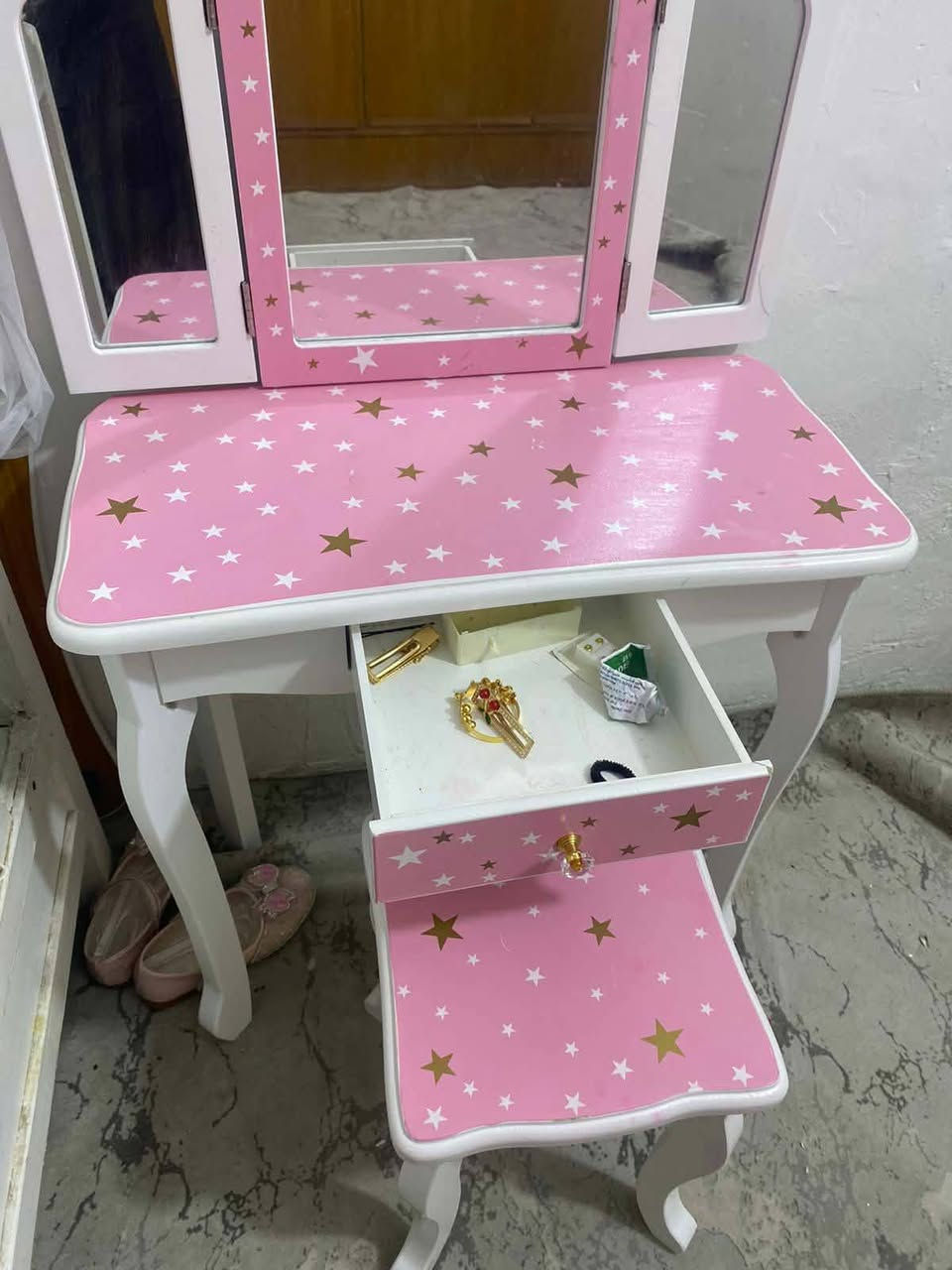 ميز بناتي نضيف ب50


**إذا كنت صاحب هذا الإعلان وتريد حذفه لأي سبب، رجاءا أرسل رسالة إلى الدعم الفني**