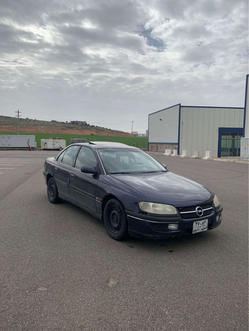 وپل 1995
سياره حيل نصيف 
سياره عام به غ بيدون حاديسه 
كئرو محرك شرت 
سياره تحويل وكاله شرت 
مكان دهوك 
سياره گئر عادي 
سعر 29وره قه 
رقم موبايل *********** سميل, دهوك
