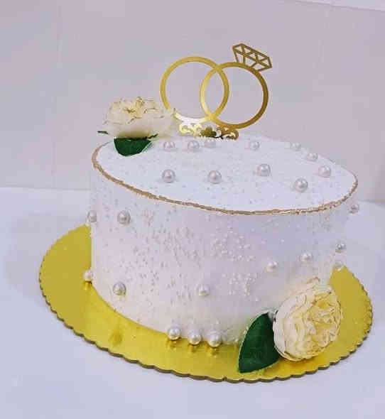 ✨ كيك حسب الطلب لكل مناسباتكم ✨
عيد ميلاد 🎂 • خطوبة 💍 • نجاح 🎉 

📌 نشتغل حسب ذوقكم وشكل الصورة
📌 النكهة تختارينها والحجم اللي يناسبكم
📌 التوصيل متوفر داخل كربلاء 🚕
للحجز مراسله الصفحه او على الواتساب ***********
