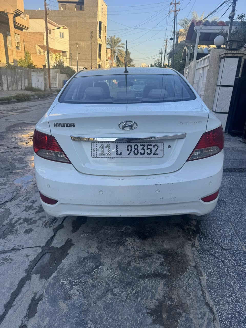 السلام عليكم
هيونداي اكسنت موديل 2011
مكينة 1600
 خليجي ماشية 150 
فوول مواصفات
فتحة سقف 
5 ويل كب 
تحكمات ستيرن 
جام كهرباء كامل
شاشة + كامرة 
+ باقي مواصفات الاكسنت المعروفه
صور السونار مرفقه
تخم تاير جديد 
السيارة جديدة ونظيفة 
ب إسمي رقم بغداد تحويل مباشر
مكان السيارة / بغداد // اليرموك
السعر ( 95) ورقة
رقمي ***********
