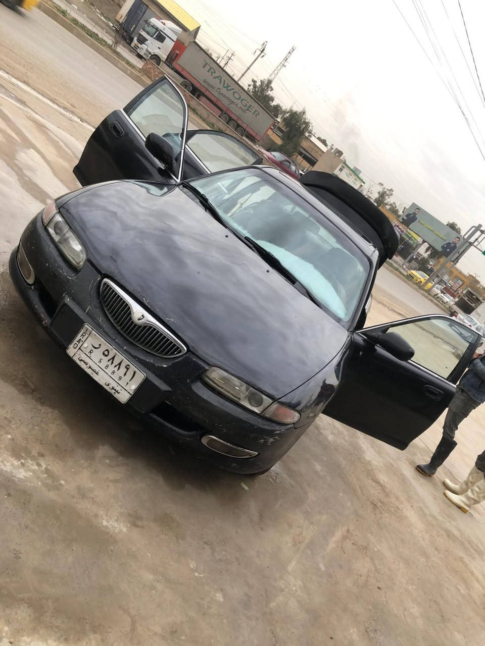 السلام عليكم مازدا صالون  xdus موديل 92 
محرك 6 سلندر كير عادي سياره نظيفه حلوه وكاعده رقم الماني بس سنويه خضره شرط التحويل محرك كير طخم تايرات كلو نظيف سعرها 40 وبيها مجال شي بسيط للاتصال *********** او مراسله الصفحه
