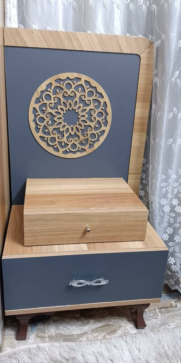 بلاش بلاش بلاش
السلام عليكم غرف نوم 5 قطع تركي بيها اضرار سجه وشخوط بل كنتور وباب مجر اضرار بسيطه تصلح ليدور رخيص 150 قفل ولا تجي تعاملني رجااء لن ماكو هيج غرفه  ***********
