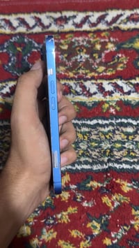 آيفون 13 • ١٢٨ جيجا • ضهرة مكسور