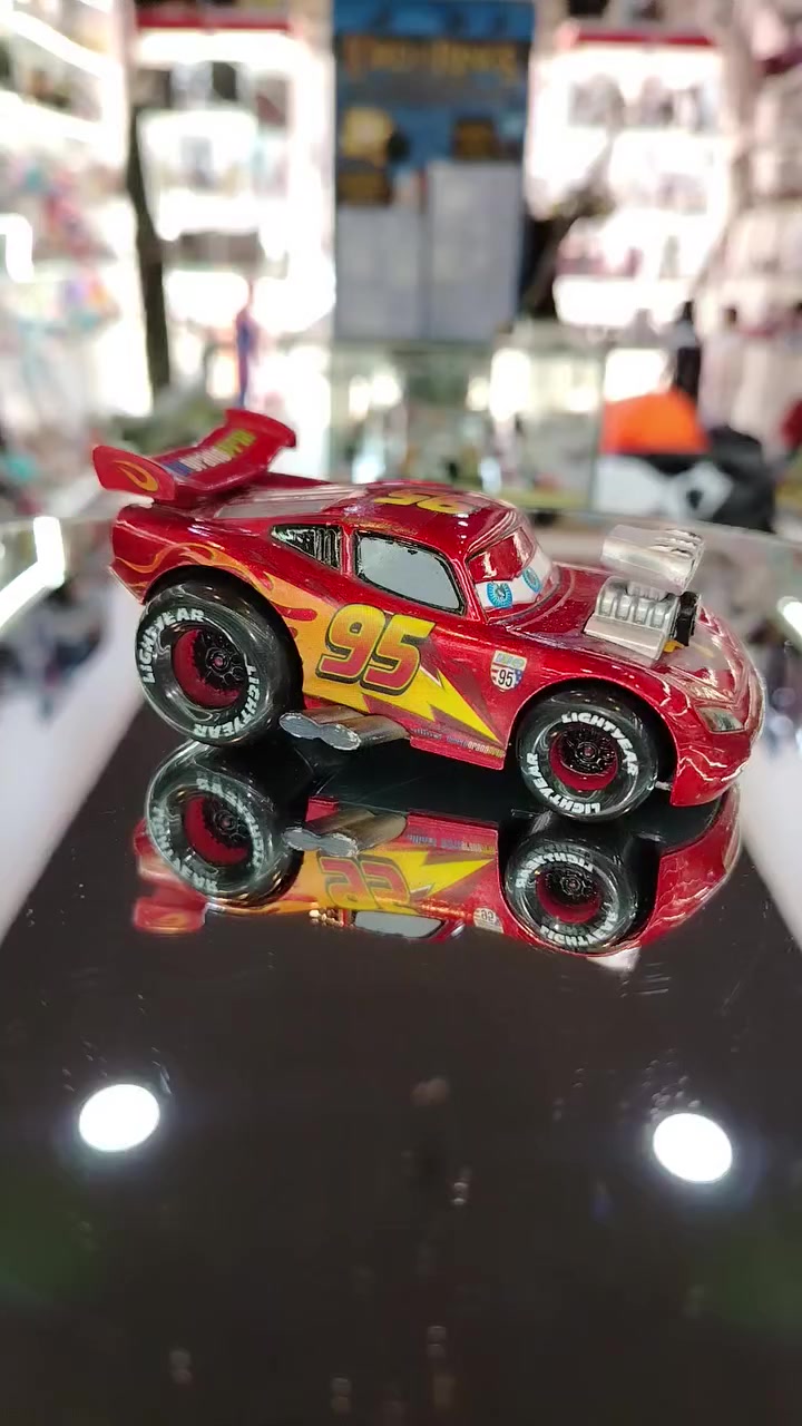 متوفر 💥💥💥
سيارة ماكوين حديد اصلية ماركة دزني
الحجم موضح في اخر الفديو 😍
 #دزني
 #كارز
#افلام
#مجسمات
#الشعب_الصيني_ماله_حل
#كارتون
#ذكريات


**إذا كنت صاحب هذا الإعلان وتريد حذفه لأي سبب، رجاءا أرسل رسالة إلى الدعم الفني**