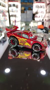 ماكوين • دزني • مجسم حديدي