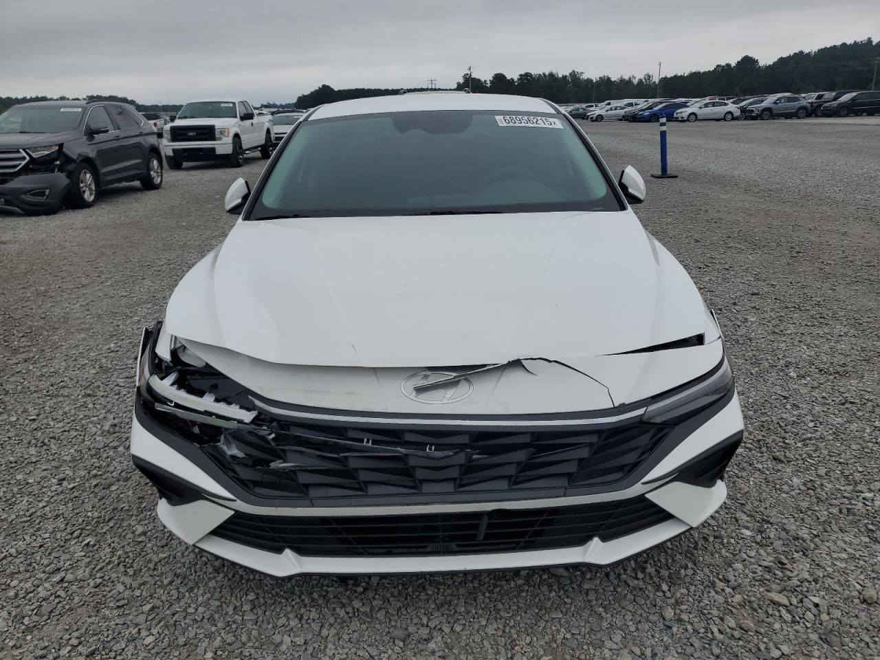 السلام عليكم لبيع النتره وارد امريكي حادث بنيد معدل بدون تبديل ولاصبع ليبل واحد محرك 2000 مديل 2024 صور الحادث بلمنشور مرقم كتاب شهداء  بسمي سعر 170 استفسار ***********
