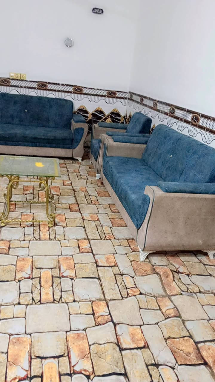 تخم قنفات نضيف  200 وبي مجال اي ستفسار خاص او ع هذا الرقم ***********
