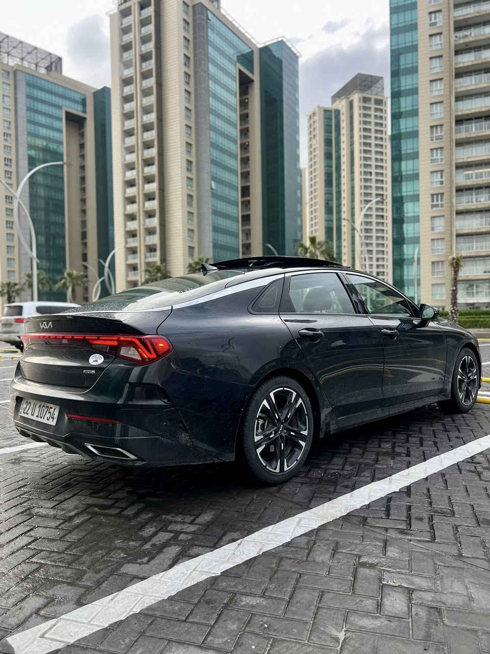 كيا فايف - KIA K5 🖤
موديل 2023
ماشية 37 الف
حادث / جملغ + ربع بونيد صبغ🔻بدون دواخل بشرط الفحص
ايرباك ستيرن سستم بلادي ✅
گئر ومحرك وحجر بيئه ورادار كلها سليمة شركة ✅
السعر 165 💲ورقه 💵 مرقم جاهز

موصفات فول 1/1👇
بانوراما
بصمة ابواب
بصمة تشغيل 
كشن جلد وكهربائي
داخل احمر 
موبايل شحن
اوتو هولد
بريك بصمة
تشغيل عن بعد
رادار امامي خلفي جانبي 
تحديد مسار قيادة آليه 
مانع انزلاق
انضمة قيادة 3 
شاشة مع كامرا خلفي دوارة
ويل كب كروم
فول تحكمات استيرن جهتين

صور الحادث ورقم الشاصي داخل المنشور 👇
العنوان اربيل شارع ١٠٠م (معرض اربيل كارس) 🏠
واتساب ☎️📞/ ***********

