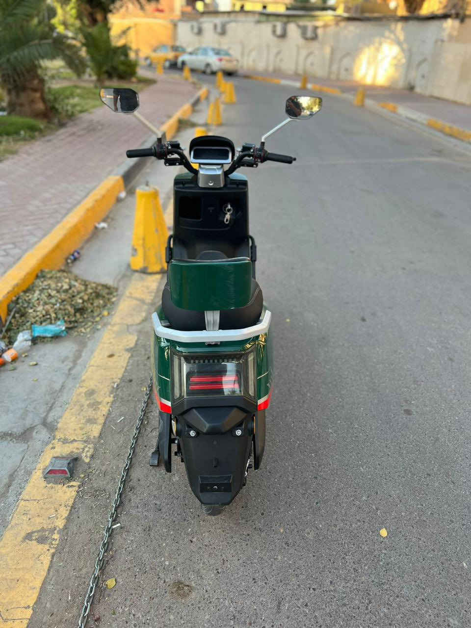 سلام عليكم شباب دراجه شحن البيع  سكنس استخدام خمست أسابيع   فقط الله شاهد  كلها كامله مكمله كل نقص وعيب مابيها امانت الله  تجي مواصفات عالميه
دراجه وصلها مال المعرض موجود 

الموديل 2026 
النوع سكنس
البطاريات 6 كبيره 
التحويلات1.2.3
السرعه 75 حقيقي  
جهاز انذار السرقه
تشغيل عن طريق كارت 
قفل ستيرن 
لونها كلش مميز 
كشن سياحي  VIb
نضام ABS
نضام USB
طارات جبلي 
بريكات دسكات دهن 
أطارت جوبلس 
لدات اماميه وخلفيه 
اسطابً لايت 
شاحنه ذات شحن سريع ويقاف ذاتي 
اشاير رباعيه 
اي استفسار اتصال 

***********

مكاني بغداد
