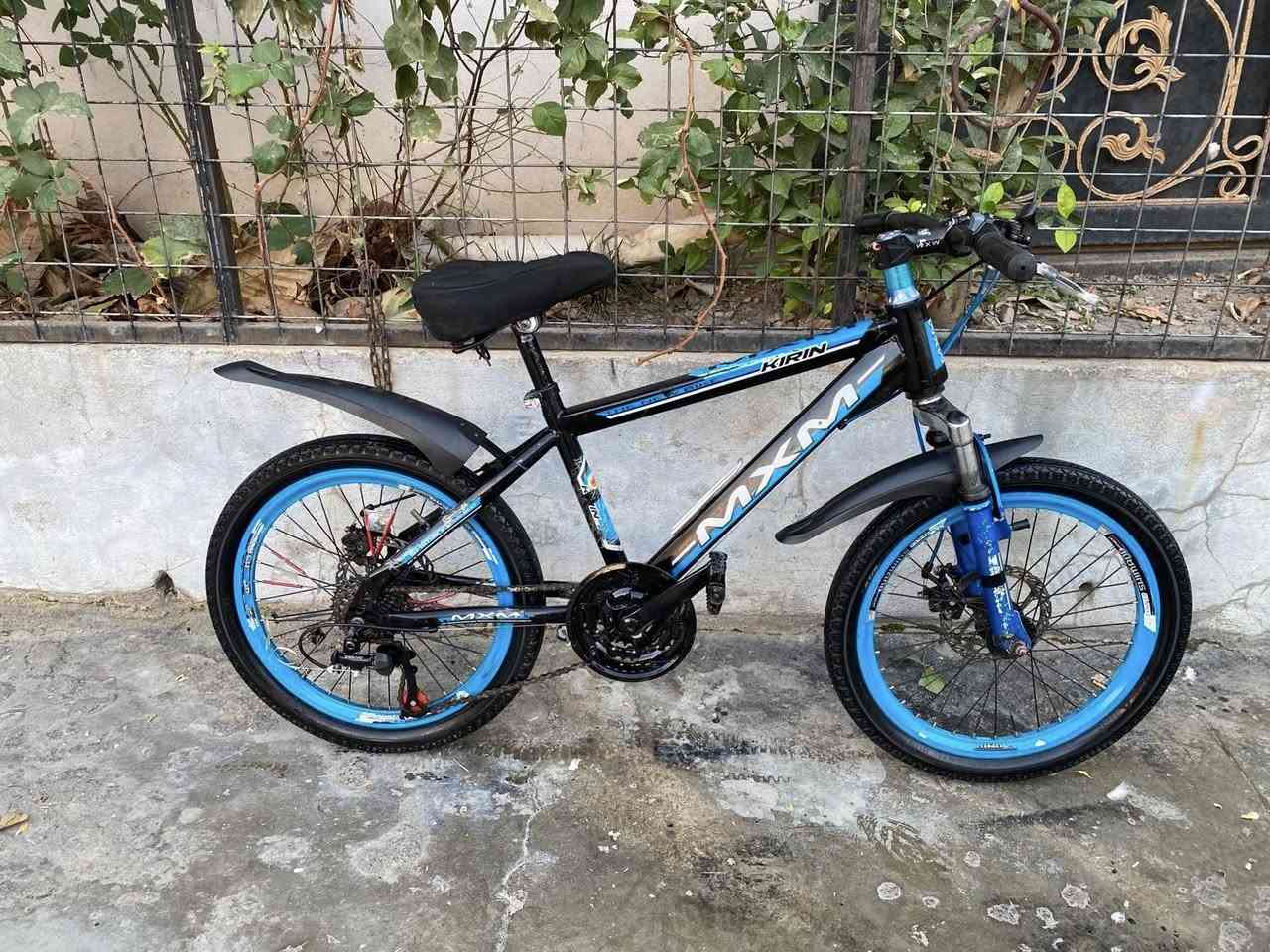 ئەم پاسکیلە بۆ فرۆشتن قیاسی ۲٠ی ۷ گێڕە ئیستۆپی دیسکە ماشەی دەبڵە زۆر تازەو جوان و بێ عەیبە 
ناونیشان سلێمانی بەکرەجۆ
٠۷۷٠۹٥۹٥۷٥۸


**إذا كنت صاحب هذا الإعلان وتريد حذفه لأي سبب، رجاءا أرسل رسالة إلى الدعم الفني**