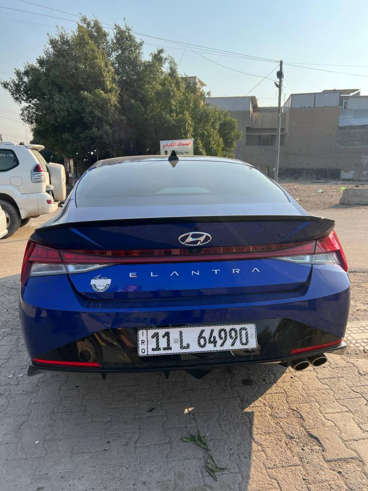 النترا ان لاين موديل 2023  
فول مواصفات بصمة سلايد فتحة سقف 
تشغيل عن بعد 
ترحيب عند الاقتراب السياره مفوله للاخير 
مواصفاتها محرك ١٦٠٠ تيربو  كير DCT  
 كشن كهرباء 
كشنات تدفئة  فول سيارة 
٣ انظمة قيادة 
شاشة ديجتال متصلة 
سيارة ماشية ٨٣ الف كيلو متر  
كلين كلين كلين بدون حادث بدون ايرباك وبدون اي اكلوب مشتغل بيها الحمدالله 
السيارة ع وكالة كل الفلاتر تبديل حتى دهن جديد سيارة مذبها عليها ولا الف 
السعر ب١٧٥ ورقه وبيها شي بسيط
العنوان بغداد / الجادرية
للاستفسار الاتصال
رقم صاحب سيارة ***********

ملاحظة الاتصال بصاحب السياره بغداد, العراق
