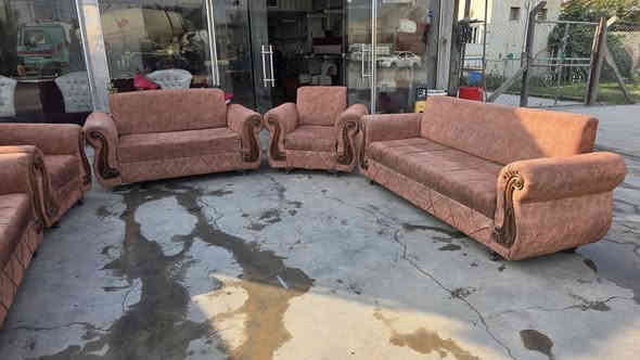 شراء كافت انواع التخامه ولدواوين
معمل ومعرض بأب الحوائج 
تخم مستعمل ١٠نفرات نضيف السعر ١٦٠ 
العنوان ابو خستاوي طريق ياحسين 
الفرع الأول عمود٥٩ 
الفرع الثاني عمود ٧٢معمل ومعرض باب الحوائج ***********واتساب
