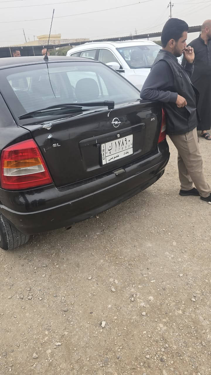 اوبل استرا موديل 2001 تحويل ثاني يوم السيارة مصبوغه للجماليه فقط السعر ٥٠ وبيها مجال وباقي التفاصيل الاتصال ع الرقم ***********
