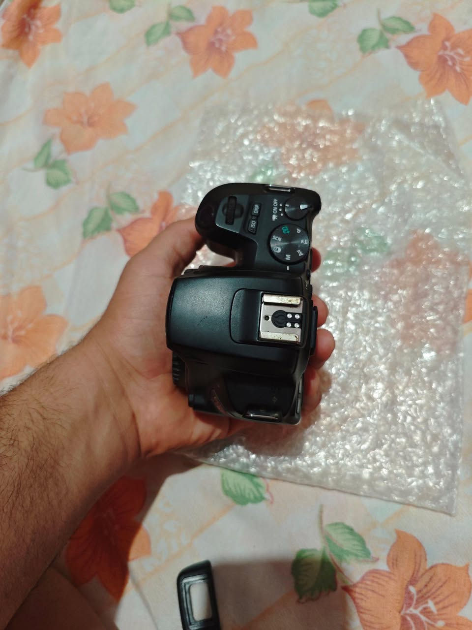 للبيع Canon 250D بحالة ممتازة.

24 ميجابكسل

تصوير 4K

شاشة متحركة تاتش

Wi-Fi وBluetooth

كاميرا خفيفة وسهلة الاستخدام

مناسبة للتصوير والفيديو وصناعة المحتوى
حالة زيرو حرفيا


**إذا كنت صاحب هذا الإعلان وتريد حذفه لأي سبب، رجاءا أرسل رسالة إلى الدعم الفني**