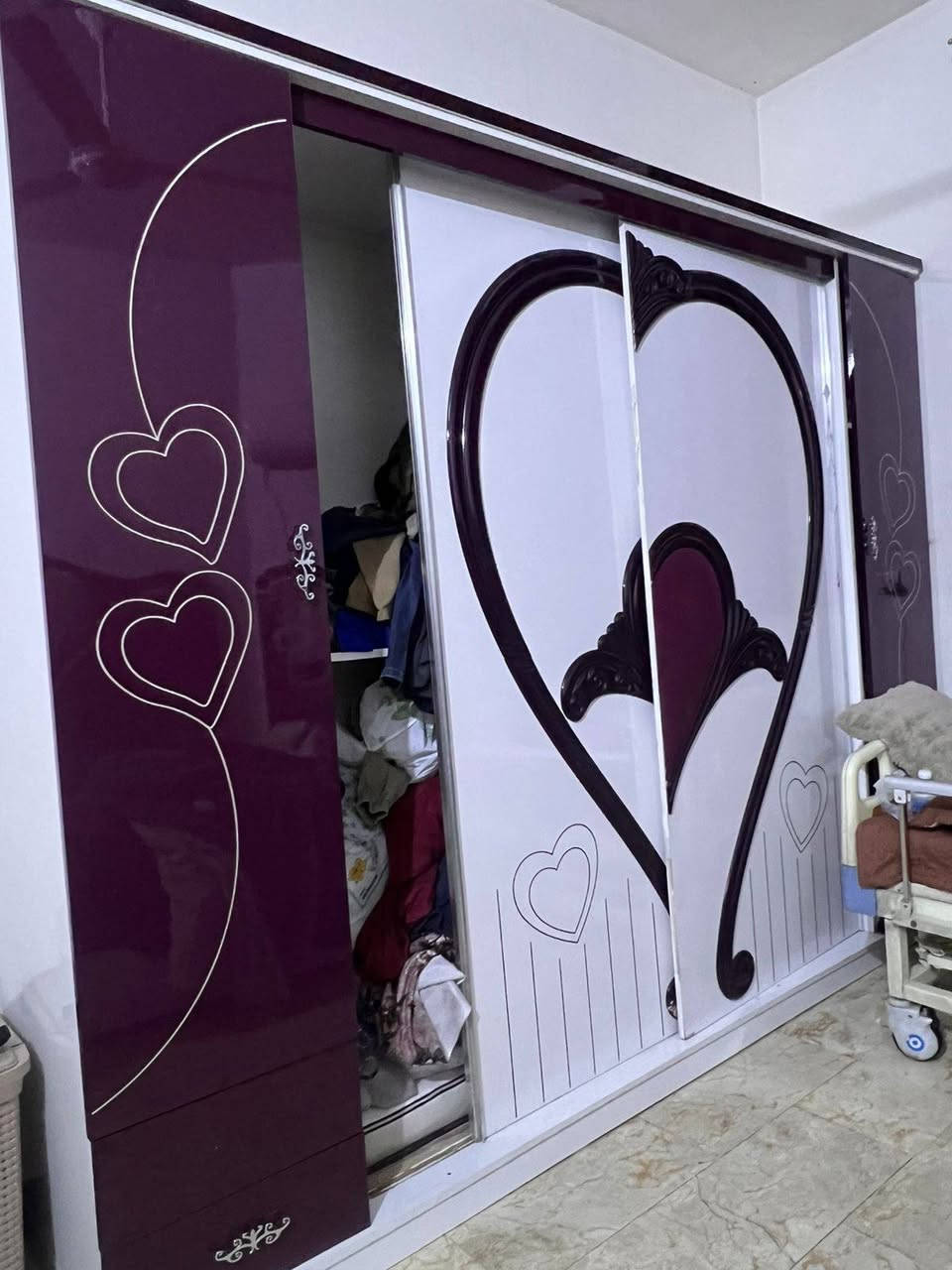 السلام عليكم غرفه تركيا للبيع
بيها ملاحظات سجه باب 
سجه مجرات 
شوف العين ٣٥٠ وبيها مجال


**إذا كنت صاحب هذا الإعلان وتريد حذفه لأي سبب، رجاءا أرسل رسالة إلى الدعم الفني**