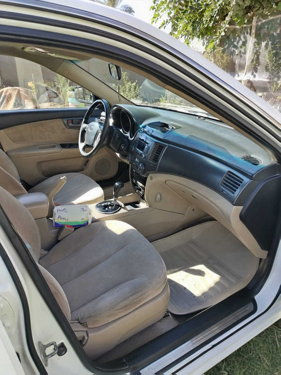 السلام عليكم كيا اوبتما خليجي 2010 السيارة فول 1/1 رقم بغداد السياره بيه قطعتين جاملغ امامي جهة السايق مبدل والجاملغ الخلفي نفس الجهه صبغ مكان السيارة بابل ما متواجد على الفيس اتصل على هذا الرقم  ***********
