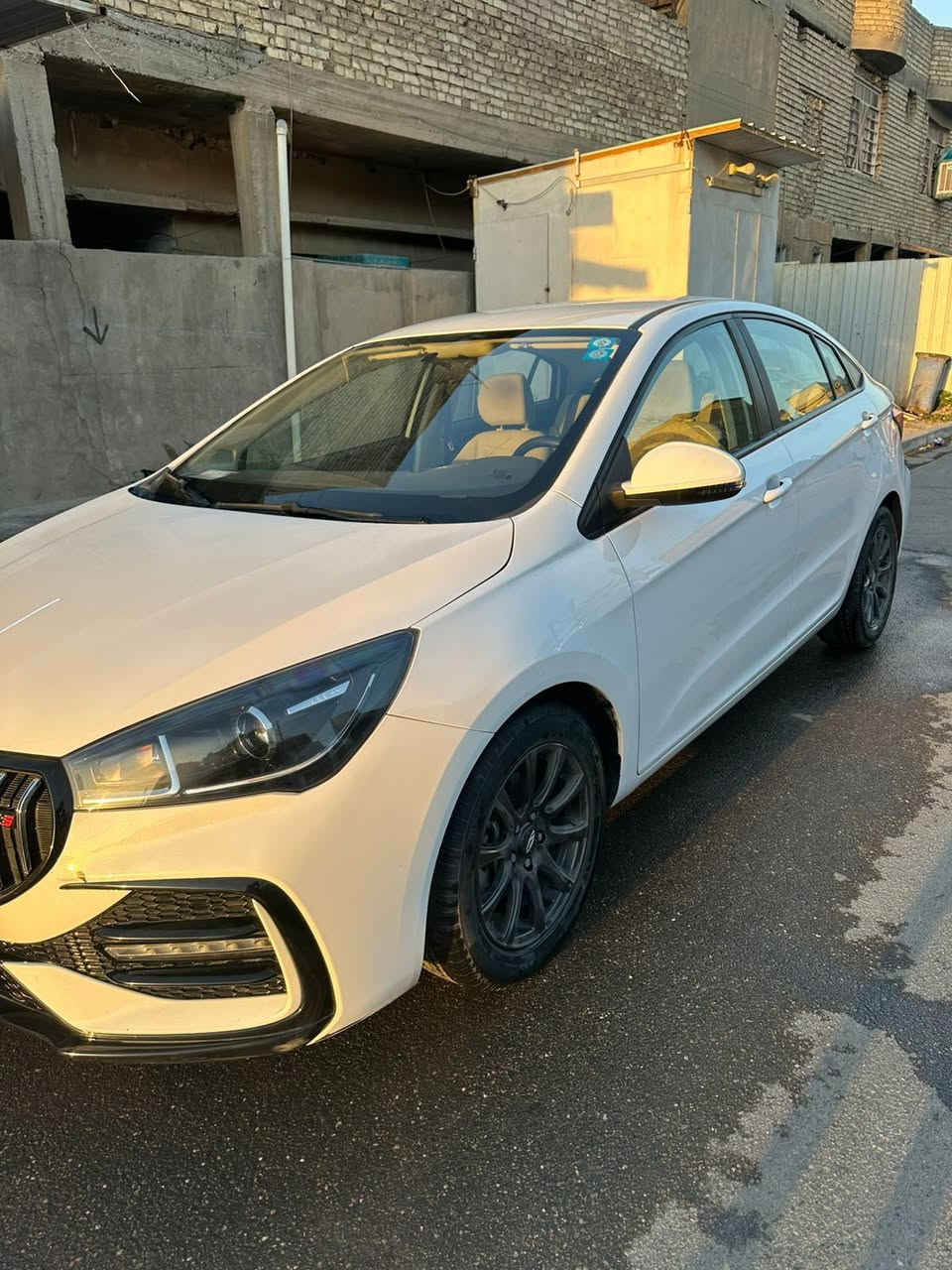 السلام عليكم اريزو فايف مديل 24مكفوله كفاله عامه ماشيه 40حره تحويل مباشر مكاني حي العامل هاذا رقمي *********** السعر 105بيهه مجال
