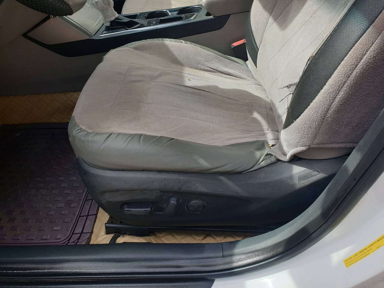 السلام عليكم للبيع او مراوس بسياره أقل سعر موديل ١٦ امريكي صور الحادث بالمنشور  بسم كردي تريد وكاله او تحويل عنوان النجف  
السعر 118 للاستفسار على رقم***********
