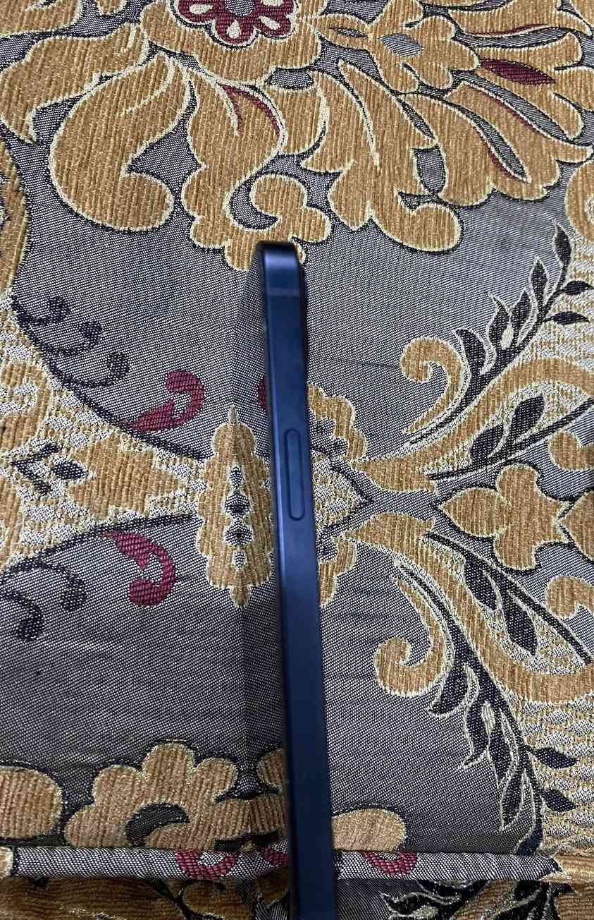 ايفون 13 عادي
الذاكرة 128 

البطارية 81%‎

نموذج M

لون اسود 

ما مفتوح ولا داخل تصليح 

وياه كفرات 3 يسون 40 الف هدية

السعر 435الف وبي مجال للطيبين

موجود واتساب ***********

