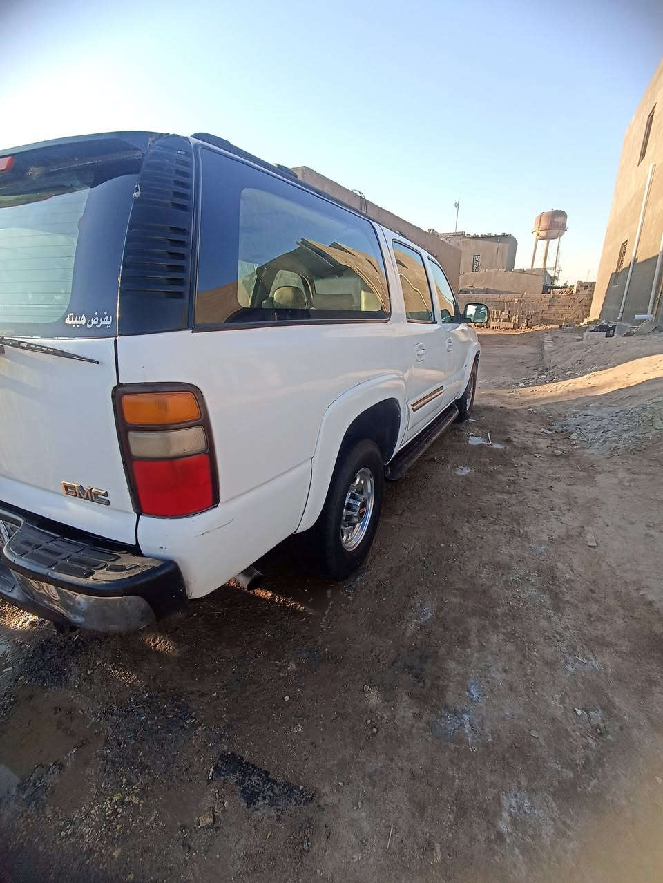 سلام عليكم جمسي مديل 2001مكينه 5300كير1000 صبق عام السياره مشروع وطني رقم بغداد انكليزي السياره مصفره اصولي  تفاصيل اخره تصل عله رقم *********** سعر110وبيها مجال البصره الدير ناحيت النشوه
