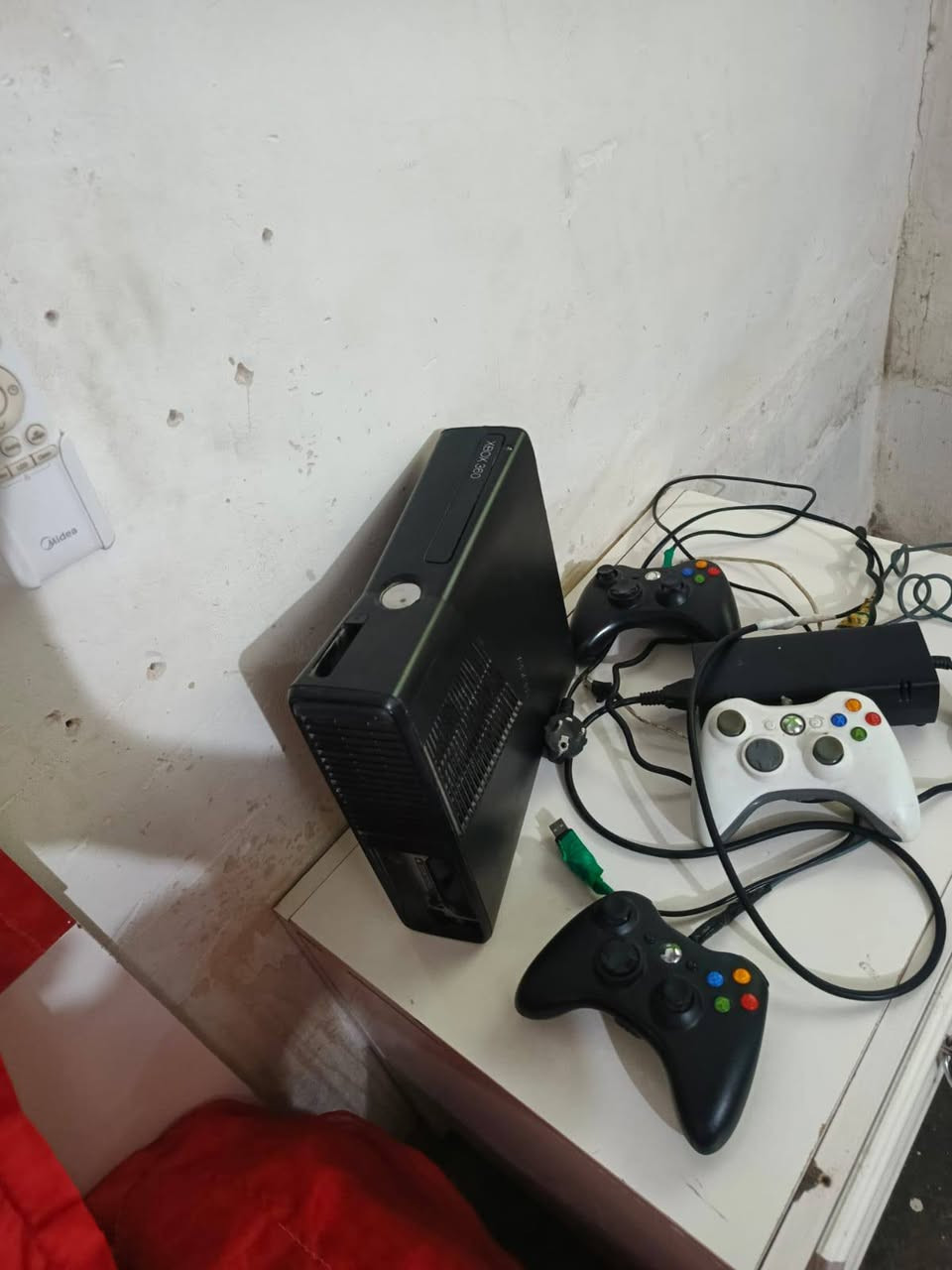 اكس بوكس 360 مهكر بي 250لعبه كامل ملحقات بي 3يدات سعره 85 وبي مجال قليل مكاني تكريت 
***********
مكلف بالنشر
