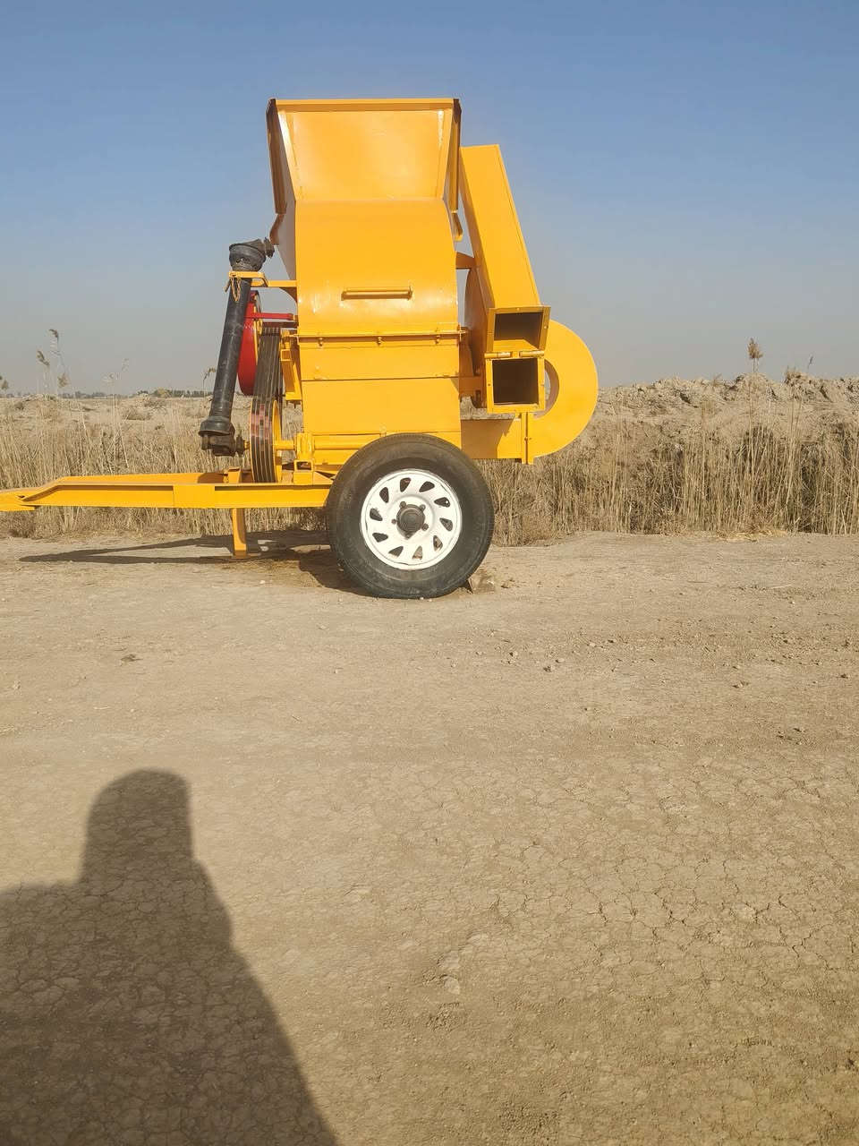 كاروظه للبيع للستفسار الاتصال على الرقم معه سويتر شيرازي الأصلي مشتغل 20دونم معه 80سيم حتياط الاتصال على رقم ***********

***********
