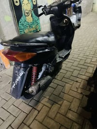 شباب سكنس نثيه ياباني 🇯🇵سرعه ١١٠ الدراجه كايمه للبيع مكاتبه بيها دراجه...