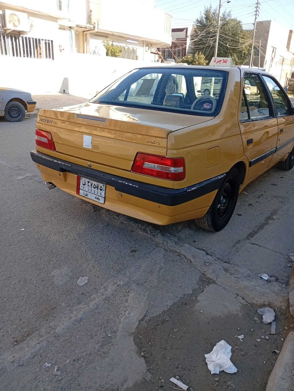 من رخصت الادمن اخواني لميس موديل 15 كفاله السياره بيهه فقط جاملغ امامي صبغ رقم بغداد تحويل مباشر مصفره هيه وغرامات مكينه وكير فرنسي قبل 25يوم شاديهن كلج جديد مشط وصدر كارتون سياره خير من الله كهربائيات كلهه شغاله 
للبيع وسعره 42وبيهه مجال حك الجيه بس 
ومكانه بغداد حي المواصلات واي استفسار على رقمي *********** ابوزينب
