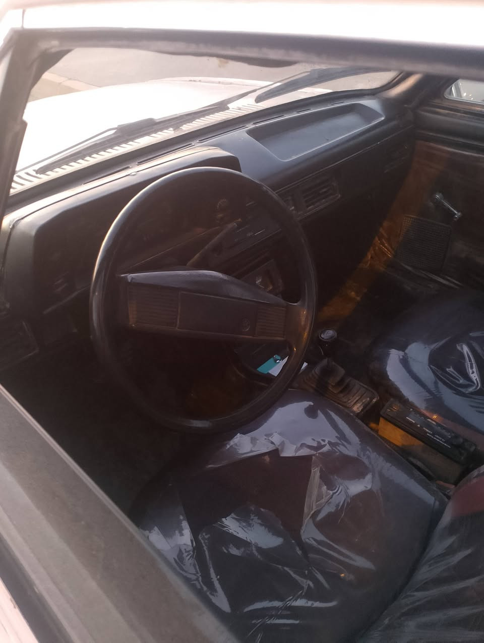 سلام عليكم
برازيلي مديل 86 بدون صبغ طخم تاير جديد طخمها حيل نضيف كابون بانزين ماستر شرط التحويل)(محرك كصه كير خمس نمر ويرمنيتها شغاله)(***********)(***********)السعر طالب عليها 20  وبيها مجال رقم نينوى
