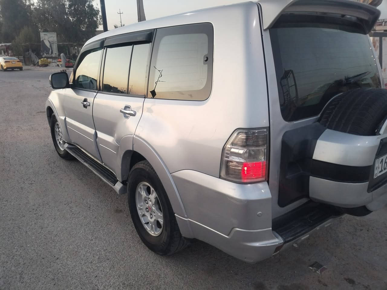 مكلف بالنشر .السلام عليكم .... باجيرو 2008 خليجي 3 قطع صبغ مكينه 3000  گير وحدادية وتخم تاير  تدفئه تبريد شغال بيها منضومة غاز 60 لتر جاهزه من كلشي السياره رقم مميز قادسية ... مكان السياره ديوانيه بيع مستعجل السعر 105 وبيها مجال للاستفسار ‏‪***********‬‏
