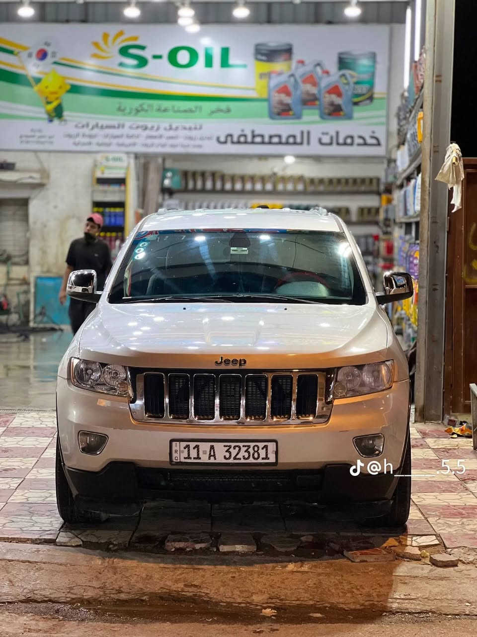 سلام عليكم ورحمة الله وبركاتة
سياره لاريدو مديل 12 اصل سياره 
حلوه ما مشيه السعر 150 وبيه مجال 
الطيبين شاشه حساسات تبريد طخم تاير 
بتري جديد حداديه جديده سياره ترايك 
وين ما تريد رقم دوالي بغداد مدور ثاني 
بكان السياره ناصرية  موقع 
*********** 
تحياتي
