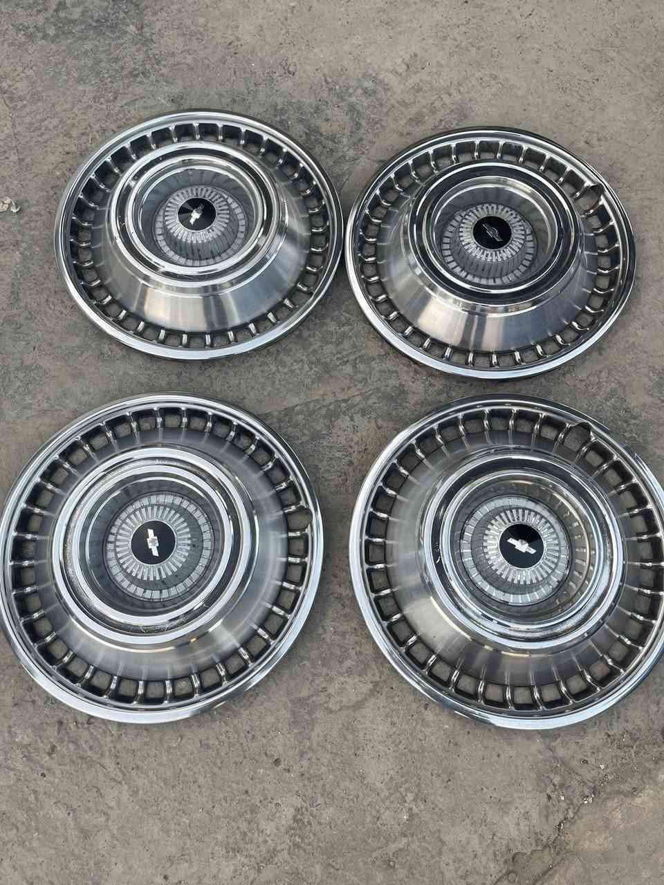 سلام عليكم للبيع تخم موستنك سعر700وتخم شوفر 64سعر 400
للاستفسار/***********
